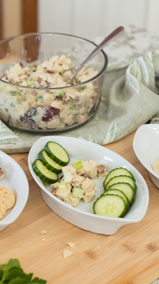 chicken salad recipe with grapes and pecans, health and yum food blogger recipe