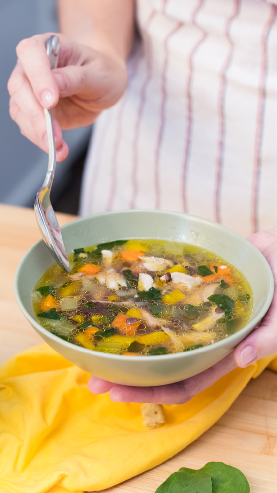 Wild rice soup, chicken soup good for brain, what to eat for brain health, quick chicken soup, health and yum food blog, canadian food blogger, healthy rice chicken soup